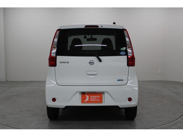 デイズ Ｓ　社外ナビ　バックカメラ　ＥＴＣ　電動格納ドアミラー　アイドリングストップ　ベンチシート　アームレスト　キーレスキー　フルフラットシート　ヘッドライトレベライザー　ドライブレコーダー（6枚目）