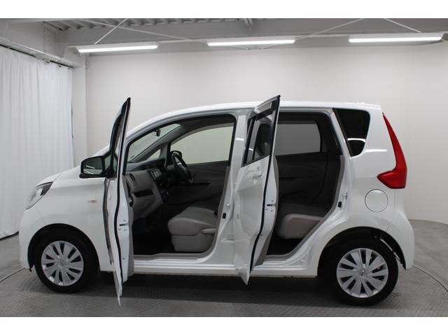 デイズ Ｓ　社外ナビ　バックカメラ　ＥＴＣ　電動格納ドアミラー　アイドリングストップ　ベンチシート　アームレスト　キーレスキー　フルフラットシート　ヘッドライトレベライザー　ドライブレコーダー（8枚目）