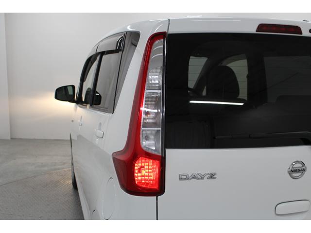 デイズ Ｓ　社外ナビ　バックカメラ　ＥＴＣ　電動格納ドアミラー　アイドリングストップ　ベンチシート　アームレスト　キーレスキー　フルフラットシート　ヘッドライトレベライザー　ドライブレコーダー（19枚目）