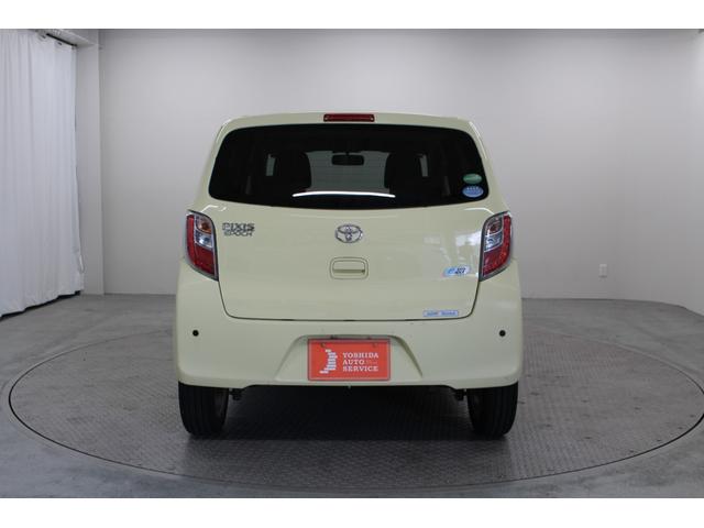 ピクシスエポック Ｇ　社外ワンセグナビ　ＥＴＣ　電動格納ドアミラー　ウィンカーミラー　サイドバイザー　フロアマット　シートリフター　キーレスキー　純正アルミホイール　オートエアコン　座席下収納（6枚目）