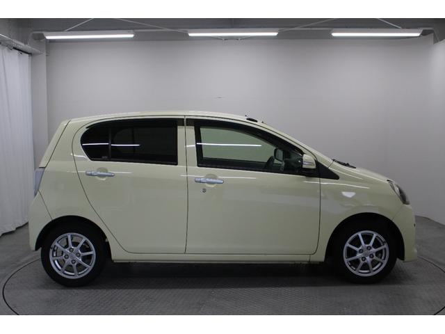 ピクシスエポック Ｇ　社外ワンセグナビ　ＥＴＣ　電動格納ドアミラー　ウィンカーミラー　サイドバイザー　フロアマット　シートリフター　キーレスキー　純正アルミホイール　オートエアコン　座席下収納（10枚目）