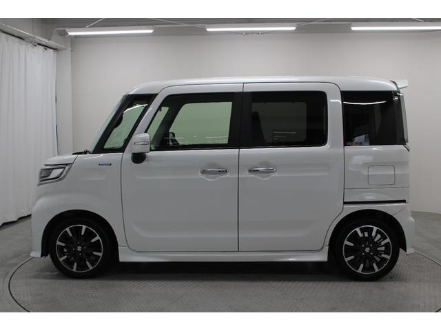 スペーシアカスタム ハイブリッドＸＳ　社外ナビ　全方位カメラパッケージ　両側パワースライドドア　シートヒーター　天井サーキュレーター　ヘッドアップディスプレイ　ＬＥＤヘッドライト　フォグライト　ハーフレザーシート　シートバックテーブル（7枚目）