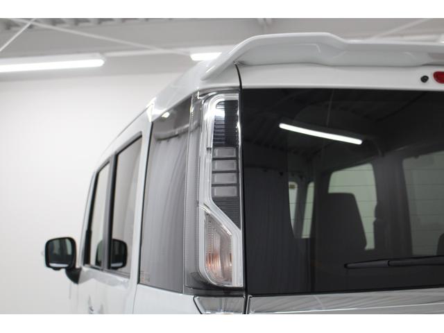 スペーシアカスタム ハイブリッドＸＳ　社外ナビ　全方位カメラパッケージ　両側パワースライドドア　シートヒーター　天井サーキュレーター　ヘッドアップディスプレイ　ＬＥＤヘッドライト　フォグライト　ハーフレザーシート　シートバックテーブル（14枚目）