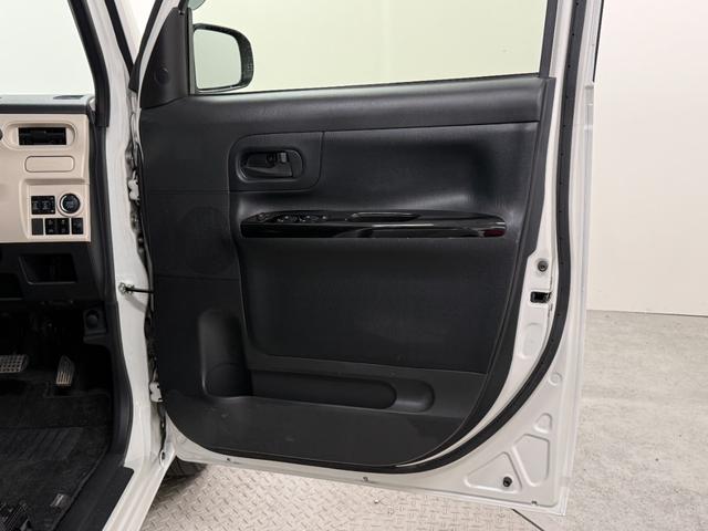 ムーヴキャンバス Ｘ　ＳＡＩＩＩ　１ＤＩＮオーディオ　両側パワースライド　プッシュスタート　スマ－トキー　ブラックインテリア　アームレストコンソール　電動格納ドアミラー　２トーンカラー　スマートアシスト　フォグライト　オートエアコン（32枚目）