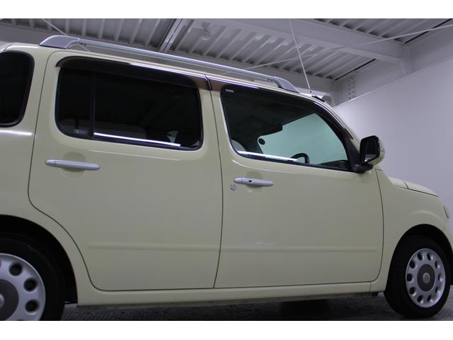 ミラココア ココアプラスＸ　純正オーディオ　キーフリー　スペアタイヤ　ルーフレール　フォグライト　オートエアコン　ウィンカーミラー　電動格納ドアミラー　ベンチシート　トノカバー　スペアキー　サイドバイザー　フロアマット（31枚目）