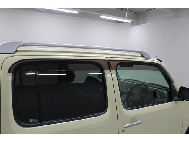 ミラココア ココアプラスＸ　純正オーディオ　キーフリー　スペアタイヤ　ルーフレール　フォグライト　オートエアコン　ウィンカーミラー　電動格納ドアミラー　ベンチシート　トノカバー　スペアキー　サイドバイザー　フロアマット（33枚目）