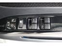 リミテッド　社外ナビ　Ｂｌｕｅｔｏｏｔｈ対応　ＥＴＣ　ＨＩＤヘッドライト　社外アルミホイール　プッシュスタート　フォグライト　片側パワースライド　アームレストコンソール　スペアキー　ベンチシート　フルフラット（30枚目）