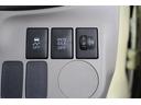 Ｇ　社外ワンセグナビ　ＥＴＣ　電動格納ドアミラー　ウィンカーミラー　サイドバイザー　フロアマット　シートリフター　キーレスキー　純正アルミホイール　オートエアコン　座席下収納（49枚目）