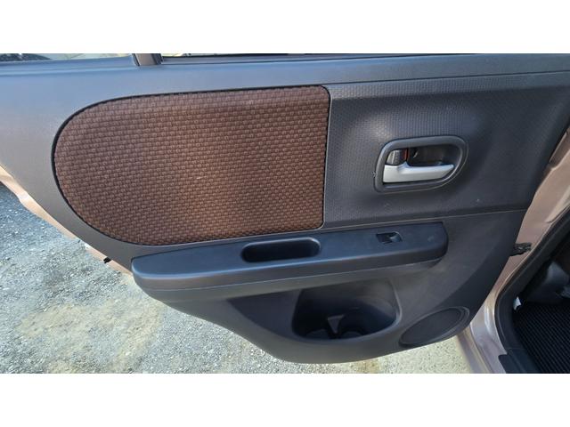 アルトラパン Ｇ　１年保証・新品タイヤ・ナビＴＶ・バックカメラ・スマートキー（39枚目）