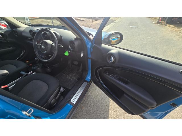 ＭＩＮＩ クーパーＤ　クロスオーバー　新品タイヤ・ディーゼル車・ナビＴＶ・バックカメラ・プッシュスタート・ＥＴＣ（23枚目）