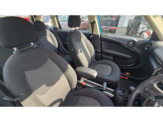 ＭＩＮＩ クーパーＤ　クロスオーバー　新品タイヤ・ディーゼル車・ナビＴＶ・バックカメラ・プッシュスタート・ＥＴＣ（25枚目）