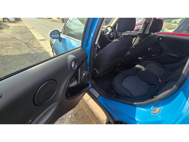 ＭＩＮＩ クーパーＤ　クロスオーバー　新品タイヤ・ディーゼル車・ナビＴＶ・バックカメラ・プッシュスタート・ＥＴＣ（47枚目）