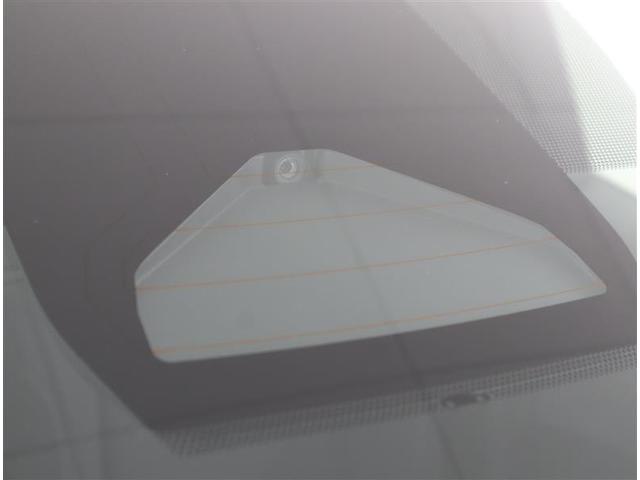 プリウス G トヨタ認定中古車 衝突被害軽減システム ワンオーナー ブラインドスポットモニター メモリーナビ バックカメラ ミュージックプレイヤー接続 フルセグTV ETC 純正19インチアルミホイール 記録簿(23枚目)