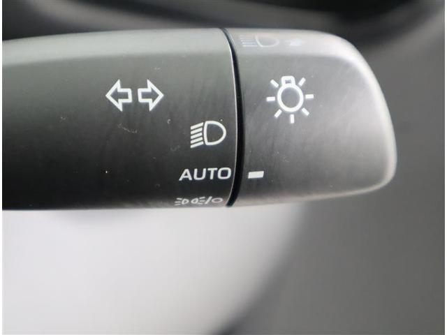 ヤリス ハイブリッドＺ　トヨタ認定中古車　衝突被害軽減システム　ワンオーナー　シートヒーター　全周囲カメラ　メモリーナビ　フルセグ　メモリーナビ　ミュージックプレイヤー接続　ＥＴＣ　ＬＥＤヘッドランプ　スマートキー　記録簿（17枚目）