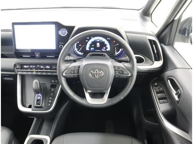 ノア ハイブリッドＺ　トヨタ認定中古車　ワンオーナー　衝突被害軽減システム　１０．３インチディスプレイオーディオ　ＤＶＤ再生　ミュージックプレイヤー接続　全周囲カメラ　フルセグＴＶ　ＥＴＣ　両側電動スライド　シートヒーター（11枚目）