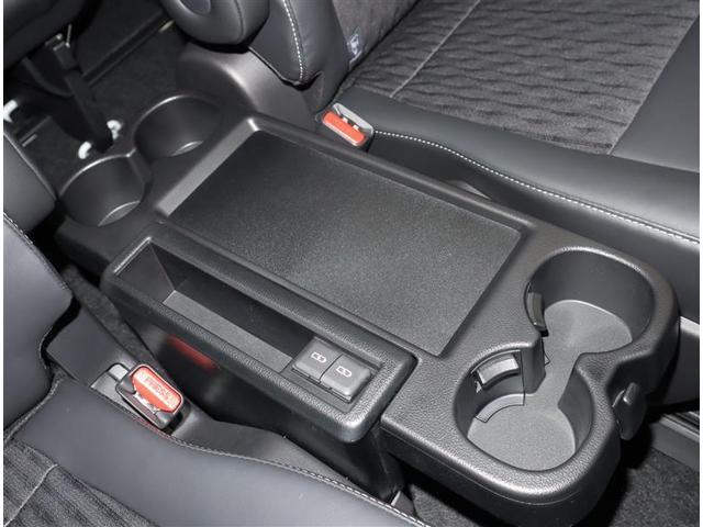 ノア ハイブリッドＺ　トヨタ認定中古車　ワンオーナー　衝突被害軽減システム　１０．３インチディスプレイオーディオ　ＤＶＤ再生　ミュージックプレイヤー接続　全周囲カメラ　フルセグＴＶ　ＥＴＣ　両側電動スライド　シートヒーター（20枚目）