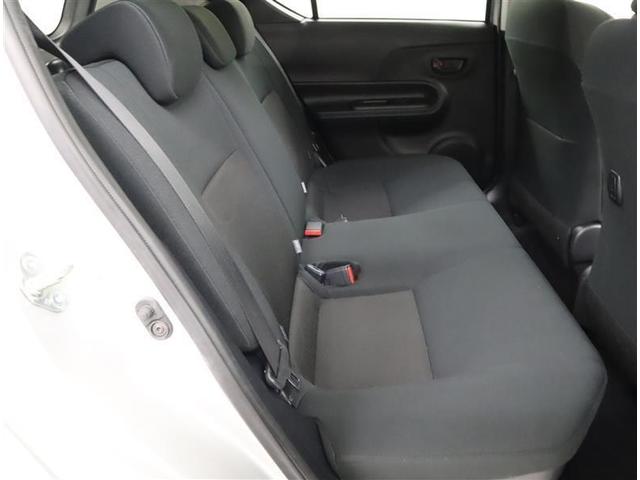 アクア Ｓスタイルブラック　フルセグ　メモリーナビ　ＤＶＤ再生　ミュージックプレイヤー接続可　バックカメラ　衝突被害軽減システム　ＥＴＣ　ワンオーナー（7枚目）