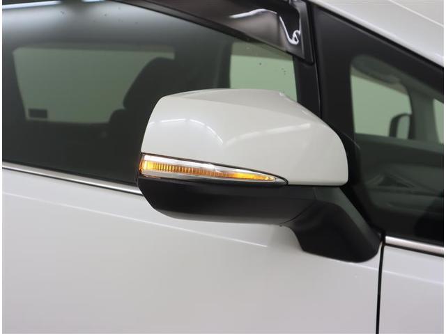 �E�B���J�[�t�h�A�~���[������f�U�C���������łȂ��A�h���C�o�[�̊������ݖh�~�Ȃǈ��S�^�]���T�|�[�g�v���܂��I�Ό��Ԃ���s�҂Ȃǎ��͂���̎��F���ɂ��D��Ă��Ĉ��S�ł��I