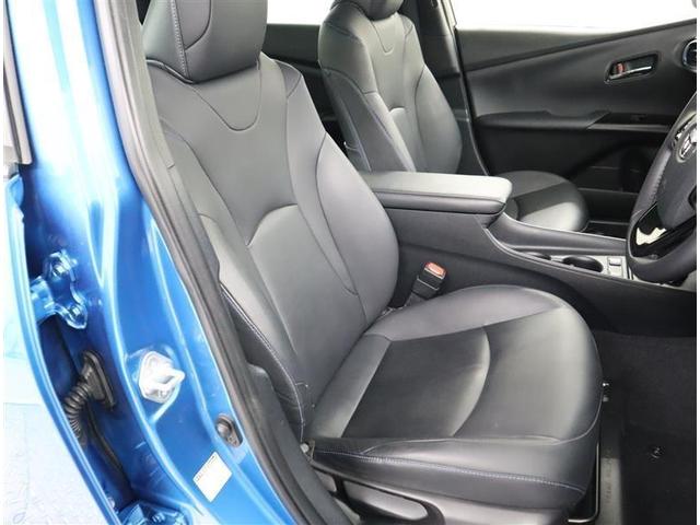 プリウス Ｓツーリングセレクション　トヨタ純正９インチフルセグメモリーナビ　ＤＶＤ再生　シートヒーター　バックカメラ　衝突被害軽減システム　ＥＴＣ　ＬＥＤヘッドランプ　ワンオーナー　記録簿（8枚目）