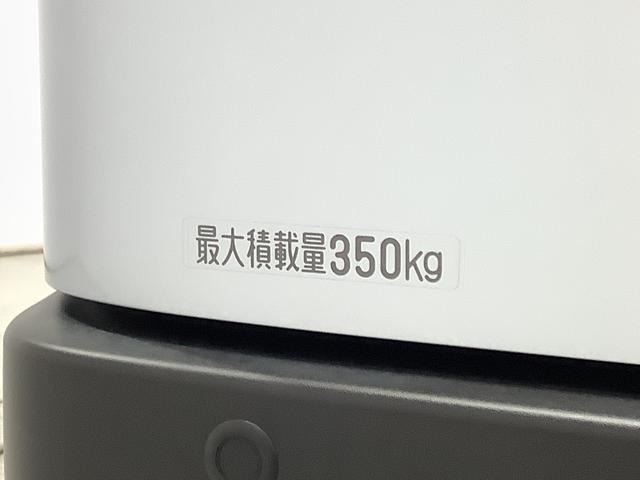 ハイゼットカーゴ ＤＸ　４ＷＤ　ＣＶＴ　前後コーナーセンサー　両側スライドドア　走行無制限１年保証　前後コーナーセンサー　４ＷＤ　ＣＶＴ車　オートマチックハイビーム　アイドリングストップ　キーレスエントリー　横滑り防止装置　オートライト　ヘッドライトレベライザー　ラジオ（13枚目）