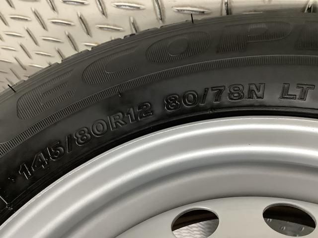 ハイゼットカーゴ ＤＸ　４ＷＤ　ＣＶＴ　前後コーナーセンサー　両側スライドドア　走行無制限１年保証　前後コーナーセンサー　４ＷＤ　ＣＶＴ車　オートマチックハイビーム　アイドリングストップ　キーレスエントリー　横滑り防止装置　オートライト　ヘッドライトレベライザー　ラジオ（40枚目）