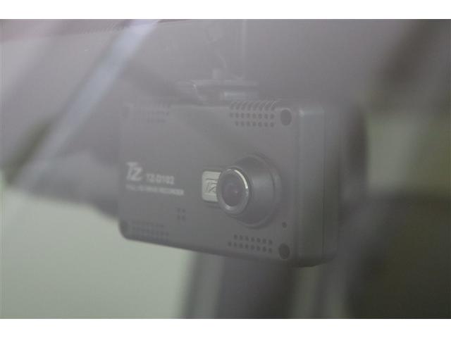 エスクァイア Ｇｉ　プレミアムパッケージ　ブラックテーラード　衝突軽減　盗難防止システム　フルフラット　３列　記録簿　スマキー　ＤＶＤ再生　ＬＥＤライト　キーフリー　オートクルーズコントロール　アイドリングストップ　ドライブレコーダー　横滑り防止機能　エアバッグ（8枚目）