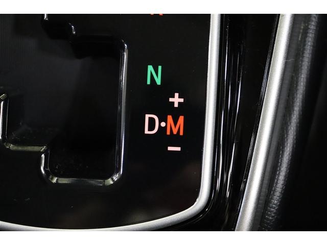 ＭＴモード（シーケンシャルシフト）を装備しています。ＣＶＴ車でありながら、マニュアル感覚のシフトチェンジが可能です。ドライバーの変速操作に応えたアクティブな走りが楽しめます。