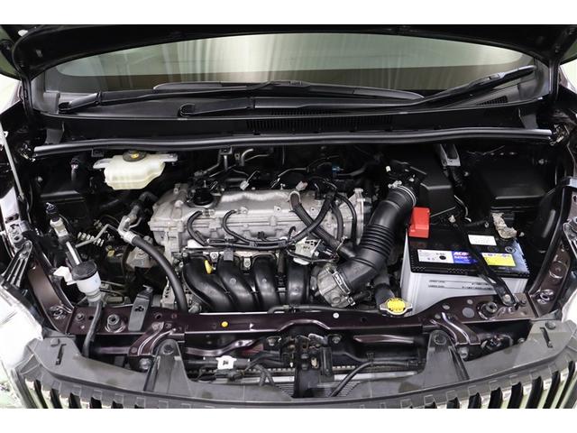 もちろん、エンジンルームの汚れも綺麗にクリーニングしております！エンジンルームが綺麗ですと、不具合等の発見もしやすく、コンディションのチェックや維持の面でとってもプラスです。