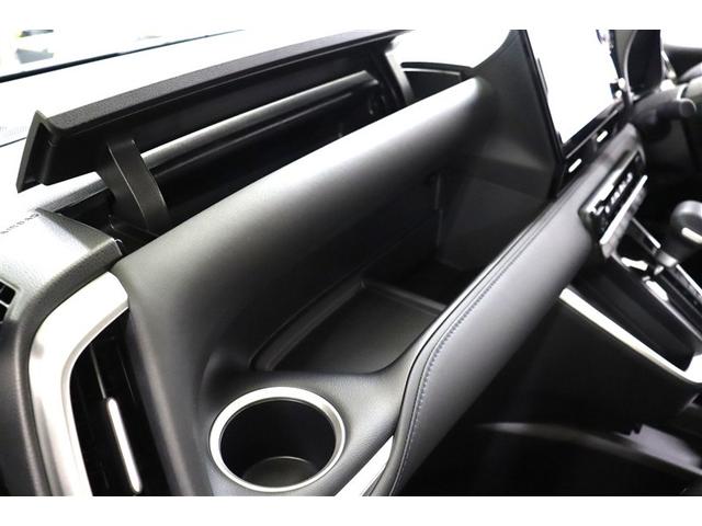 ヴォクシー ハイブリッドS-Z パワーウィンドウ DVD再生機能 インテリキー 横滑防止装置 地デジTV アクティブクルーズコントロール フルオートエアコン リアカメラ エアバッグ ABS 100V充電 ナビTV WAC キーレス(26枚目)