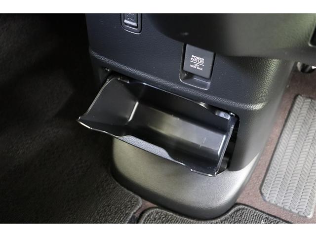 Ｎ－ＢＯＸカスタム Ｇ・Ｌホンダセンシング　地デジＴＶ　ＡＷ　助手席エアバッグ　キーレス　アイドリングＳＴ　セキュリティーアラーム　スマ－トキ－　リアカメラ　ナビＴＶ　ＥＴＣ　前車追従機能　サイドエアバッグ　ＬＥＤヘッドライト　ＤＶＤ　ＶＳＡ（18枚目）