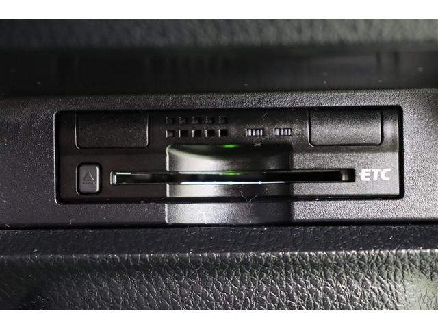 ノア Ｘ　ブレーキサポート　イモビライザー　アイドリングストッ　メンテナンスノート　ＤＶＤ再生可　デュアルエアコン　バックモニタ－　地デジＴＶ　ＬＥＤランプ　スマートキ　オートエアコン　ＥＳＣ　フルフラット（15枚目）