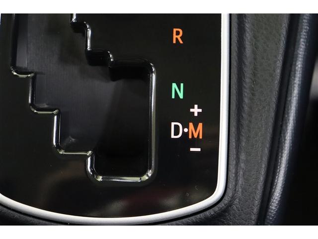 ノア Ｘ　ブレーキサポート　イモビライザー　アイドリングストッ　メンテナンスノート　ＤＶＤ再生可　デュアルエアコン　バックモニタ－　地デジＴＶ　ＬＥＤランプ　スマートキ　オートエアコン　ＥＳＣ　フルフラット（18枚目）