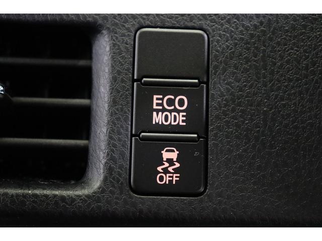 ノア Ｘ　ブレーキサポート　イモビライザー　アイドリングストッ　メンテナンスノート　ＤＶＤ再生可　デュアルエアコン　バックモニタ－　地デジＴＶ　ＬＥＤランプ　スマートキ　オートエアコン　ＥＳＣ　フルフラット（20枚目）