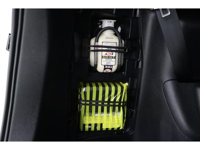 ノア Ｘ　ブレーキサポート　イモビライザー　アイドリングストッ　メンテナンスノート　ＤＶＤ再生可　デュアルエアコン　バックモニタ－　地デジＴＶ　ＬＥＤランプ　スマートキ　オートエアコン　ＥＳＣ　フルフラット（37枚目）