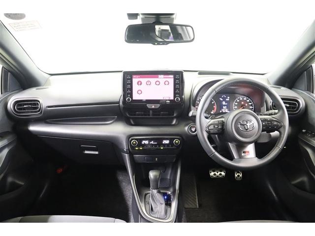 �K�v�Ȃ��̂������c���A����ȊO���_�ɍ킬���Ƃ������F�����ǂ��ĊJ�����̂���^�]�ȉ��ł��B���[�^�[�ƃf�B�X�v���C�̔z�u���^�]���Ƀh���C�o�[�̎����ړ������Ȃ��Ă��ނ悤�ɍl������Ă��܂��B