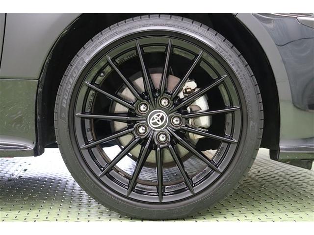 �����X�|�[�N�f�U�C���Ń����[�C���[�W�����������d�m�j�d�h���P�W�C���`�����A���~�z�C�[���𑕒����Ă��܂��B�������������߂Ă���A�������肵��������y���߂܂���B