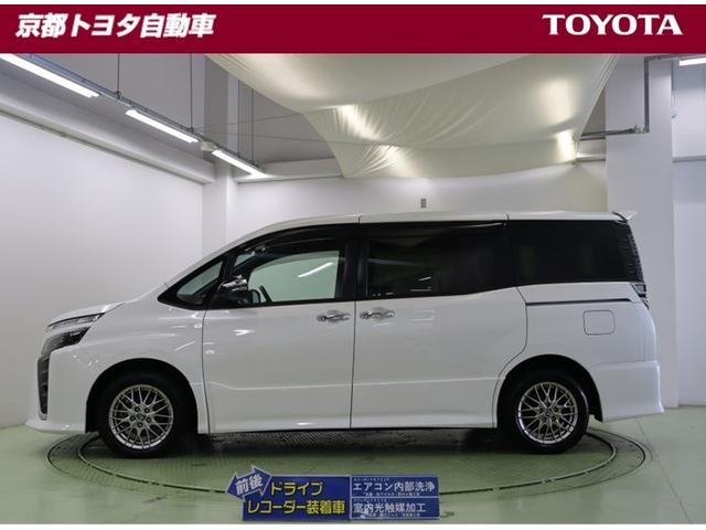 ヴォクシー ハイブリッドＺＳ　煌ＩＩＩ　ドライブレコーダ　地デジＴＶ　リヤカメラ　Ｗエアコン　スマートキー　ＤＶＤ再生可　クルコン　ＶＳＣ　キーレス　アルミホイール　ナビ＆ＴＶ　ＬＥＤヘッドランプ　ＥＴＣ　３列シート　メモリーナビ　ＡＢＳ（2枚目）