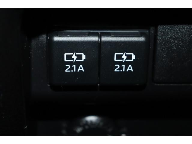 ヴォクシー ハイブリッドＺＳ　煌ＩＩＩ　ドライブレコーダ　地デジＴＶ　リヤカメラ　Ｗエアコン　スマートキー　ＤＶＤ再生可　クルコン　ＶＳＣ　キーレス　アルミホイール　ナビ＆ＴＶ　ＬＥＤヘッドランプ　ＥＴＣ　３列シート　メモリーナビ　ＡＢＳ（18枚目）