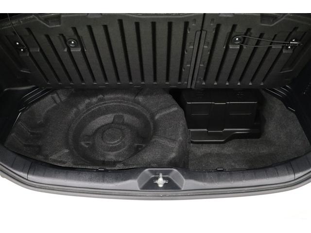 ヴォクシー ハイブリッドＺＳ　煌ＩＩＩ　ドライブレコーダ　地デジＴＶ　リヤカメラ　Ｗエアコン　スマートキー　ＤＶＤ再生可　クルコン　ＶＳＣ　キーレス　アルミホイール　ナビ＆ＴＶ　ＬＥＤヘッドランプ　ＥＴＣ　３列シート　メモリーナビ　ＡＢＳ（37枚目）