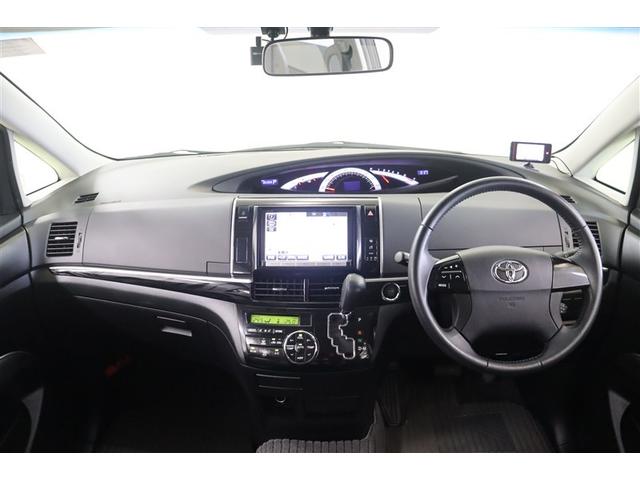 �G�N�X�e���A�Ɠ��l�ɋȐ��������Ȃ₩�ȃf�U�C���̃X�e�A�����O����ł��B�f�U�C���������łȂ��A�����ړ������Ȃ��ʒu�ɂ��郁�[�^�[�A�V�t�g���߂��̂ŗ��֐����ǂ��A�L�X�Ƃ������E�ƊJ����������܂��B