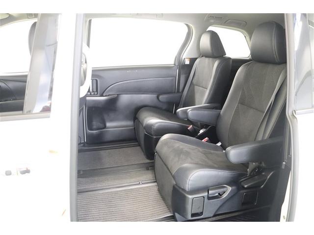 �L���v�e���V�[�g�^�C�v�̂Q��ڂ̓����O�X���C�h���\�Ȃ̂ŁA�X���C�h�������E�ŕς��ĉ�b�����₷�������肷��ȂǁA���ʂȍ��ȃA�����W���y���߂܂��B