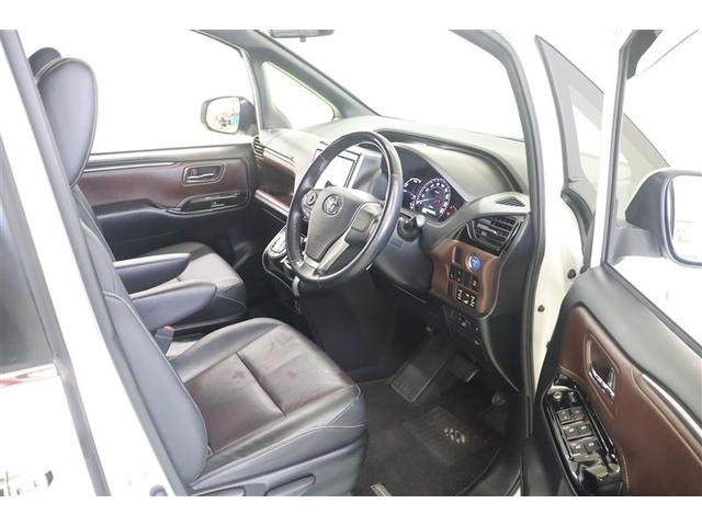 �y�g���N�V�����R���g���[���@�\���ځz�G�ꂽ�H�ʂ�ᓹ�A�����������H�ŏ�Ɉ��肵�����s���T�|�[�g���Ă���܂��B�܂��A�h���C�o�[����������A�N�Z���𓥂ݍ��݉߂����Ƃ��Ȃǂ����䂵�Ă���܂��B