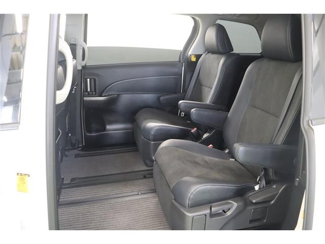 �L���v�e���V�[�g�^�C�v�̂Q��ڂ̓����O�X���C�h���\�Ȃ̂ŁA�X���C�h�������E�ŕς��ĉ�b�����₷�������肷��ȂǁA���ʂȍ��ȃA�����W���y���߂܂��B