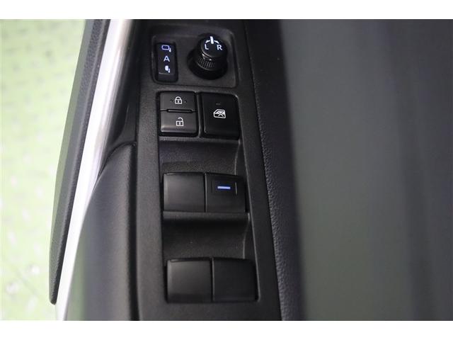 カローラクロス Ｚ　スマートエントリー　プリクラッシュセーフティシステム　メディアプレイヤー接続　ＤＶＤ再生可　地デジ　イモビ　キーレス　ＡＡＣ　メモリナビ　ナビ＆ＴＶ　バックモニター　クルーズコントロール　ＡＷ　ＡＢＳ（29枚目）