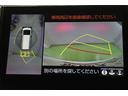 ハンドル操作にあわせてガイドラインが変化するバックガイドモニター搭載。全方位、フロント、左右側面モニターも搭載しているので、周囲の状況を確認しながら駐車出来ます。慣れない場所でも心強いですよ。