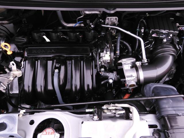フリード＋ハイブリッド ハイブリッドＧブラックスタイル　デモカー　９インチナビ　両側電動スライドドア　ドラレコ　シートヒーター　バックカメラ　ＥＴＣ　ＤＶＤ　Ｂｌｕｅｔｏｏｔｈ　ＬＥＤヘッドライト　横滑り防止装置　衝突被害軽減ブレーキ　純正アルミホイール（20枚目）