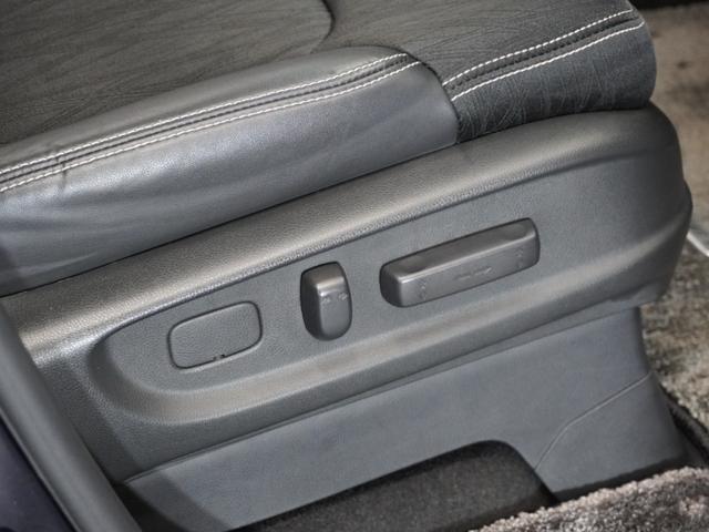 オデッセイ アブソルート・EX 1年保証ナビ後席モニタ-全周囲カメETC両電扉 アダプティブクルーズコントロール Bluetooth パドルシフト LEDヘッドライト オットマンシート スペアキー有り Wエアコン 純正アルミホイール(27枚目)