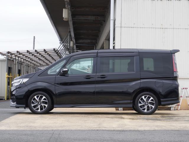 ステップワゴンスパーダ スパーダホンダセンシング　ワンオーナー　９インチナビ　ＥＴＣ２．０　バックカメラ　両側電動スライドドア　アダプティブクルーズコントロール　Ｂｌｕｅｔｏｏｔｈ　パドルシフト　わくわくゲート　純正アルミホイール　フルセグ　禁煙車（13枚目）
