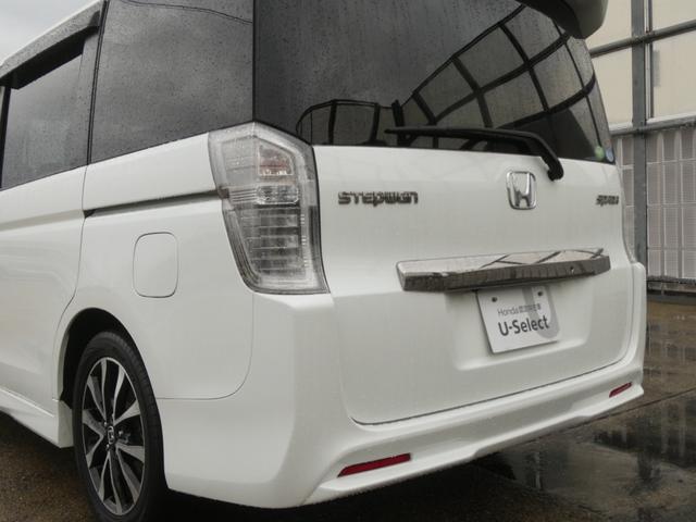 ステップワゴンスパーダ Ｚクールスピリット　ワンオーナー車　メーカー装着ナビ　ＥＴＣ　バックカメラ　両側電動スライドドア　クルーズコントロール　パドルシフト　ディスチャージヘッドライト　ＣＤ　ＤＶＤ再生　フルセグＴＶ　横滑り防止装置（36枚目）