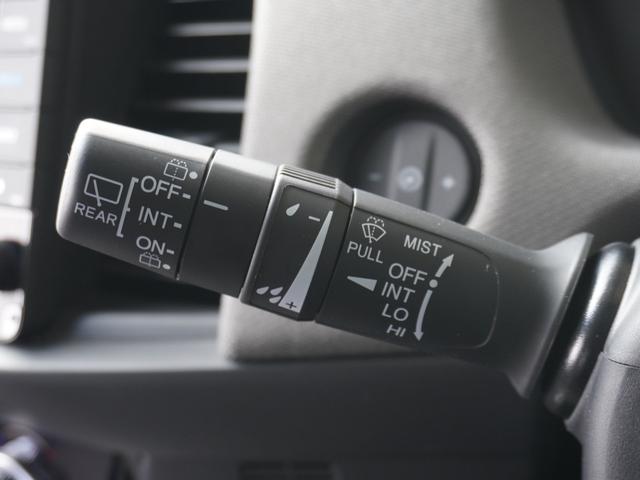 フィット ｅ：ＨＥＶクロスター　ワンオーナー　９インチナビ　ドラレコ　ＥＴＣ　バックカメラ　アダプティブクルーズコントロール　Ｂｌｕｅｔｏｏｔｈ　障害物センサー　オートハイビーム　フルセグ　スペアキー有り　ＤＶＤ再生　ＬＥＤ　禁煙車（47枚目）